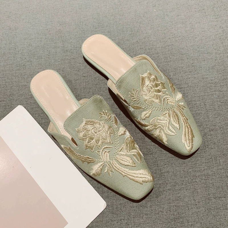 2026 ใหม่รองเท้าสตรีย้อนยุคเย็ - Embroidery Design Free บทวิจารณ์และราคา