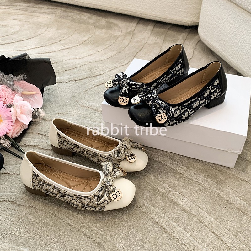 รองเท้าส้นเตี้ยแบบสวมสบายสไตล์ - Embroidery Print บทวิจารณ์และราคา