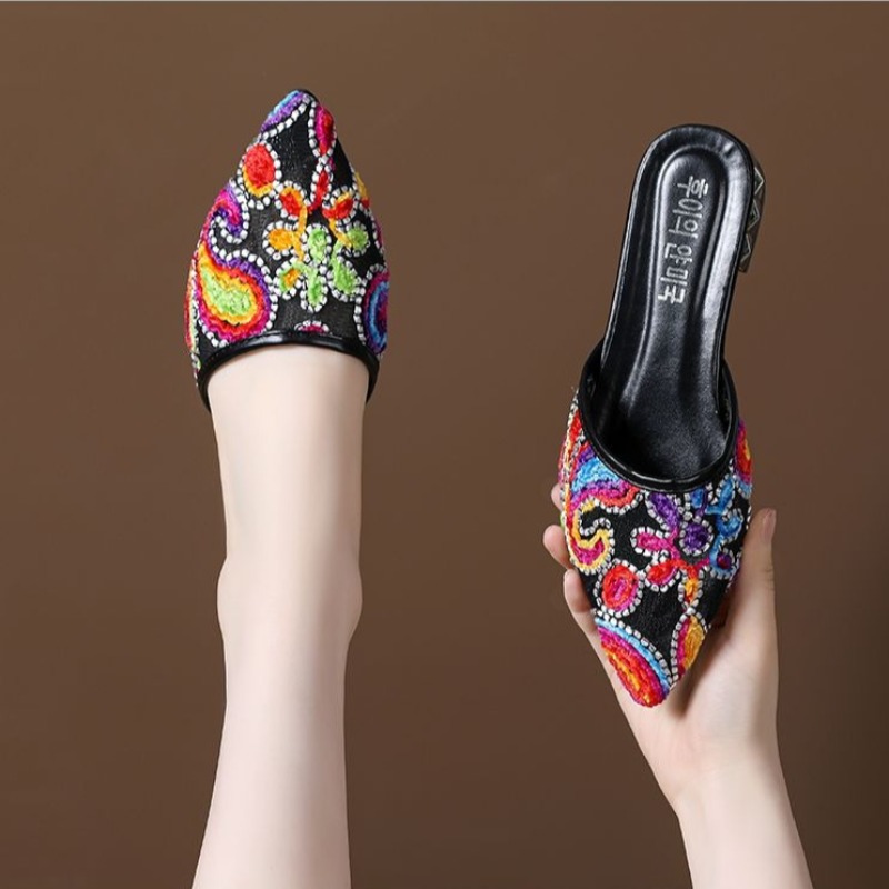 รองเท้าส้นเตี้ยแบบสวมปิดหัว ปั - Embroidery Print บทวิจารณ์และราคา